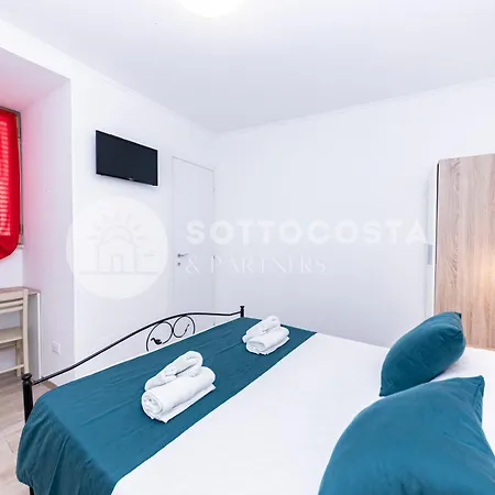 Lory's House 게스트하우스 3*