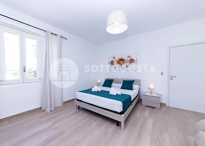 Lory's House Pensionat 3*