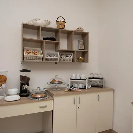 Lory's House Гостевой дом 3*