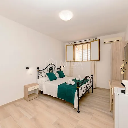 Pensjonat Lory's House 4*