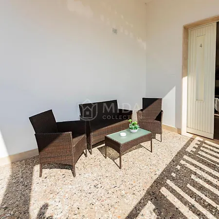Lory's House Penzion 4*