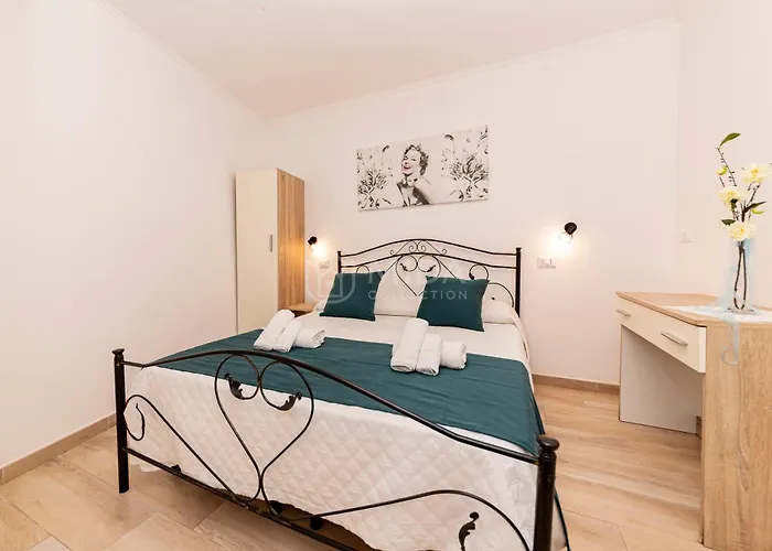 Lory's House Guest house 3*